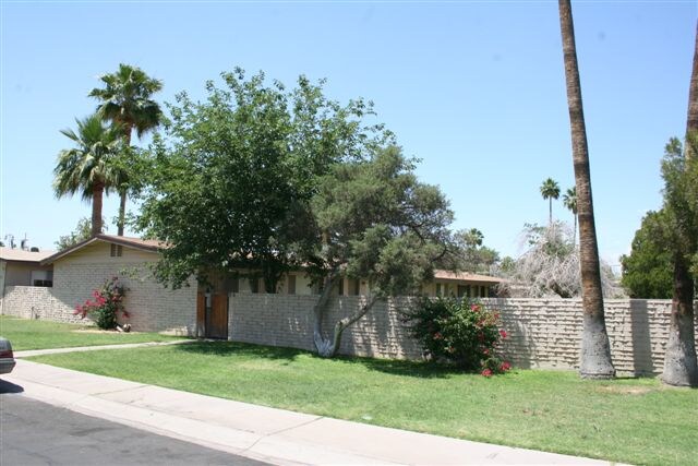 Building Photo - 6616-6622 E Avalon Dr