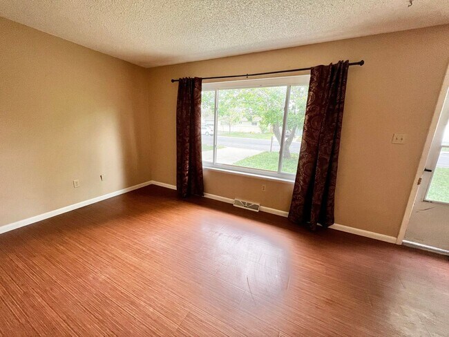 Foto del edificio - Adorable 3 bed 1 bath home in Fort Collins!
