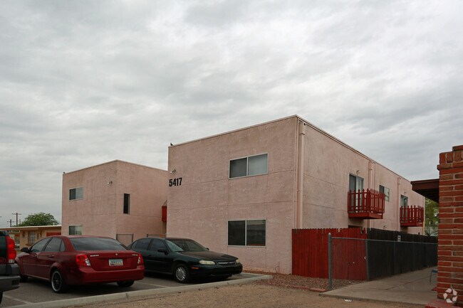 Building Photo - 5417 E 30th St