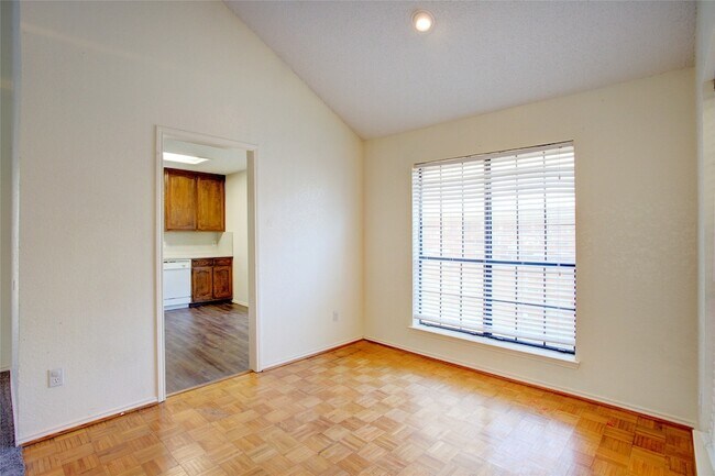 Foto del edificio - 10702 Tall Oak Dr