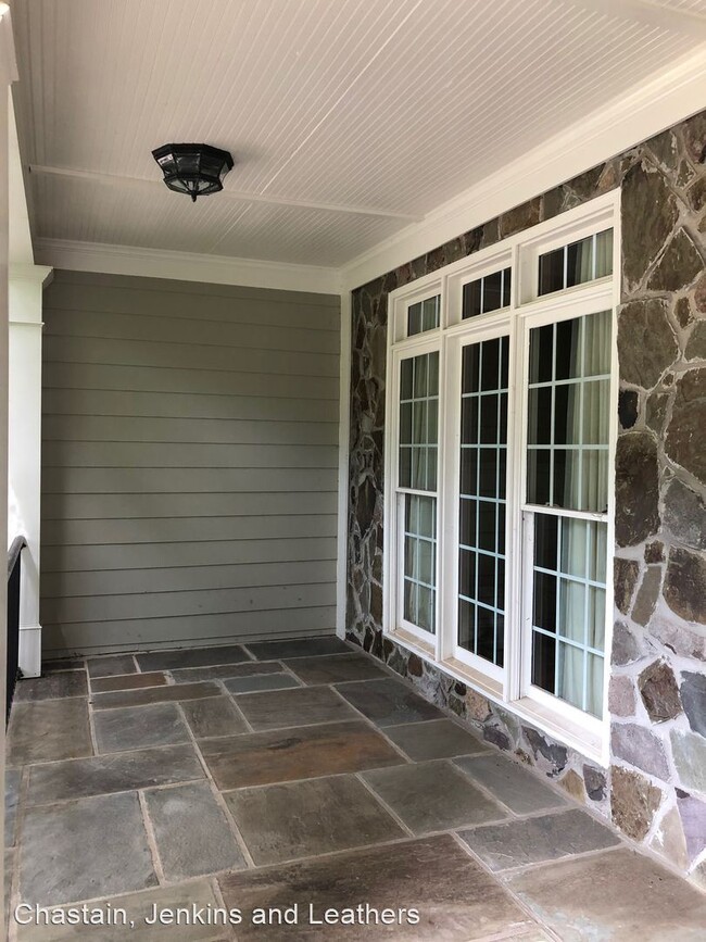 Foto del edificio - 4 br, 4 bath House - 170 Valley Road