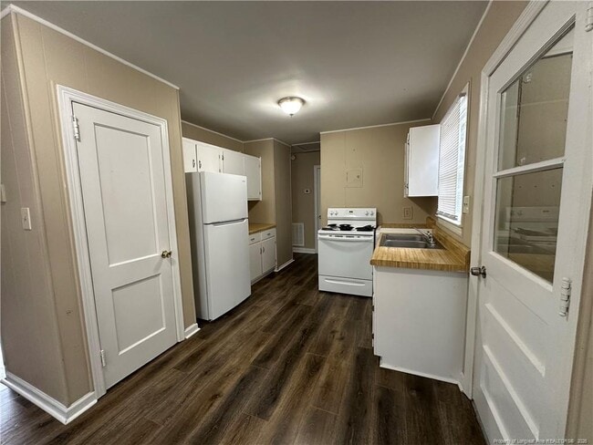 Building Photo - 1518 Stansfield Dr