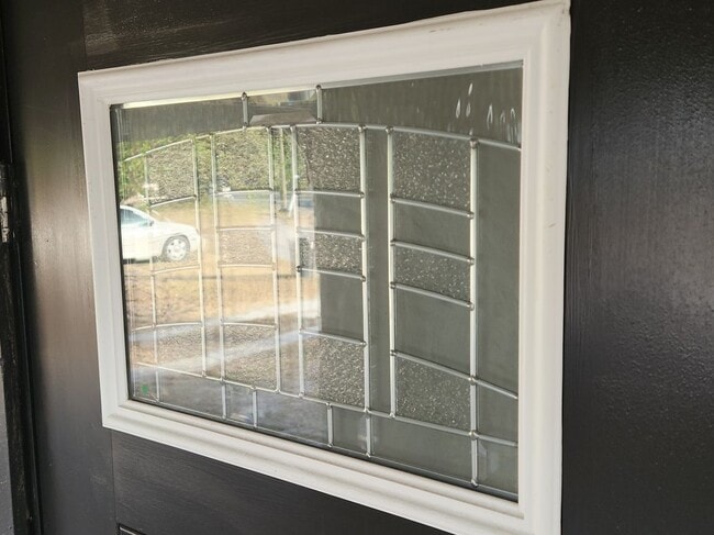 Building Photo - 6 Robinson Ct