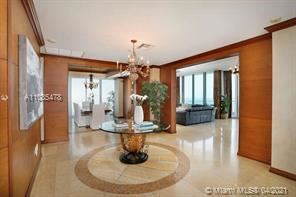Building Photo - 2627 S Bayshore Dr