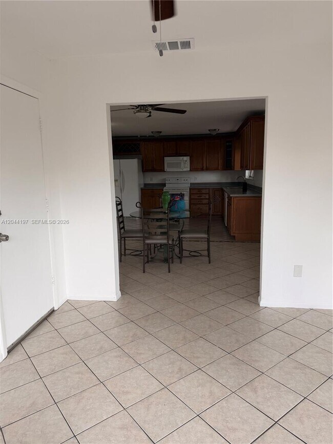 Foto del edificio - 731 24th St SW