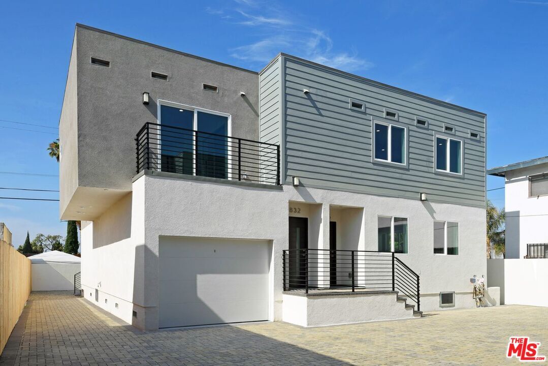 Foto principal - 4832 Saturn St