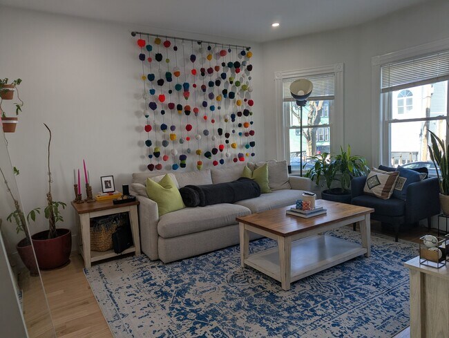 Foto del edificio - 14 Seven Pines Ave