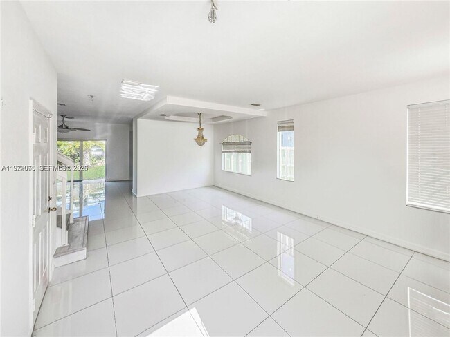 Foto del edificio - 15843 SW 139th St