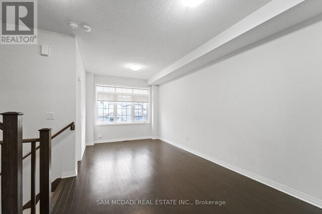 Building Photo - 4083 Canby St