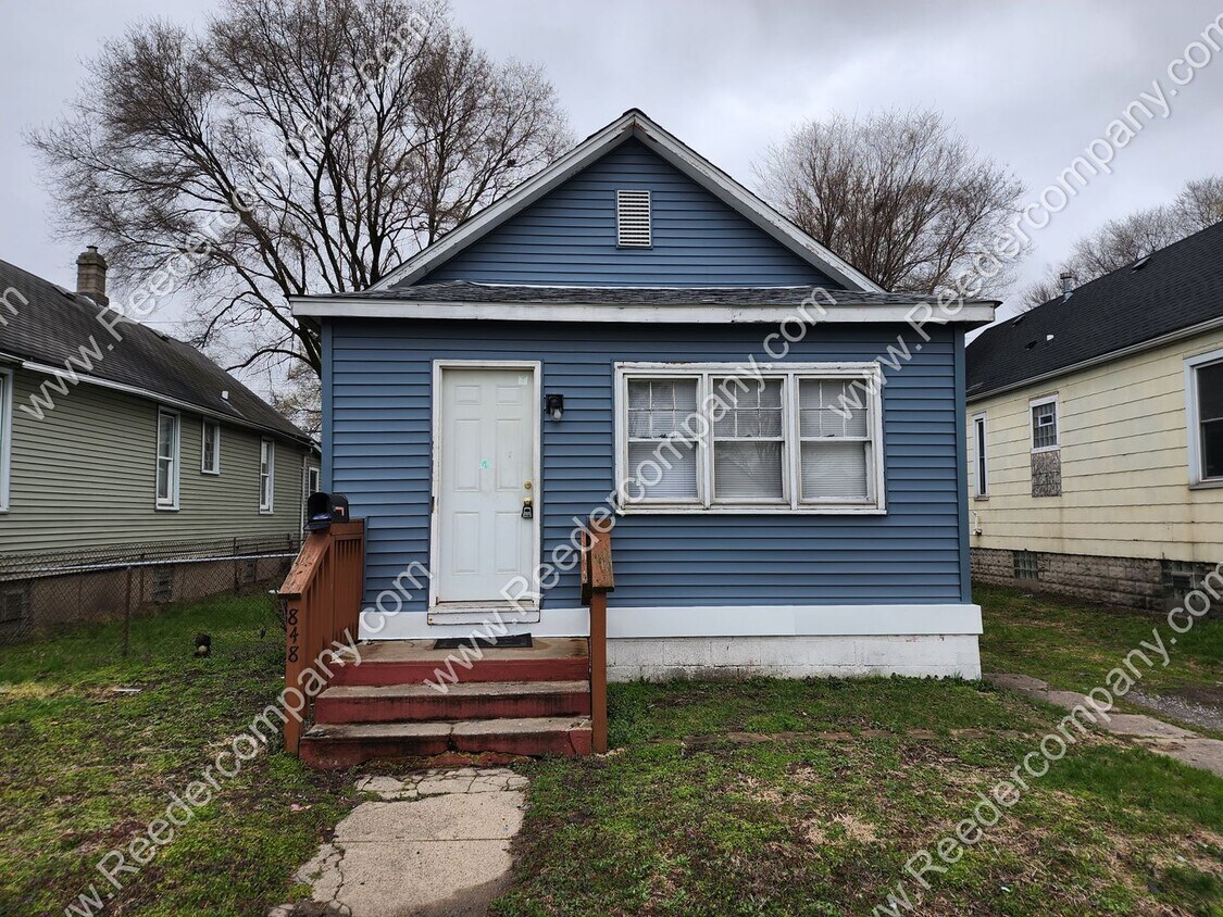 Primary Photo - Spacious 3 bedroom house