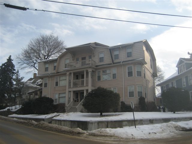 Foto principal - 22 Roseland Ave
