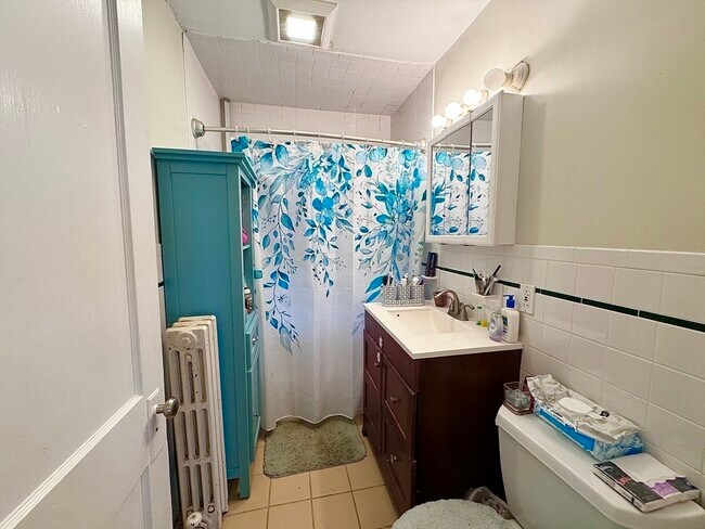Building Photo - 42 Flett Road Unit 1