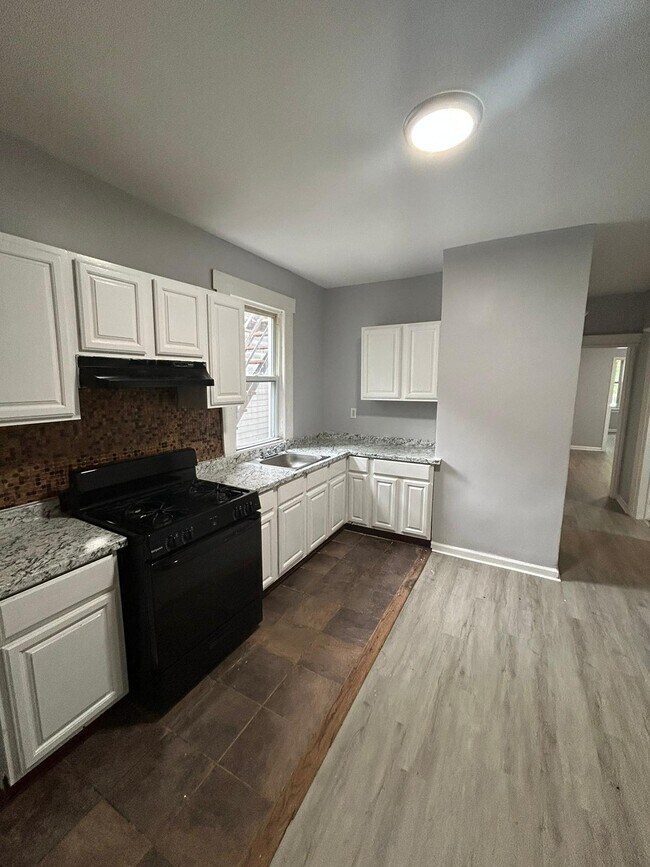 Unit 1 - 40 Columbia Ave