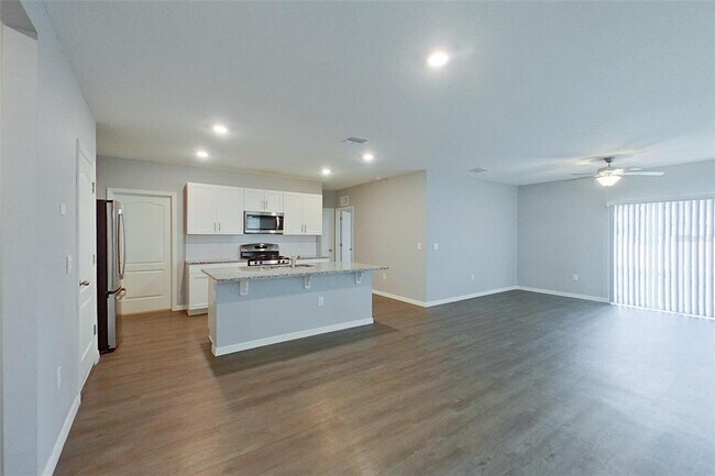Building Photo - 32217 Edson Ave
