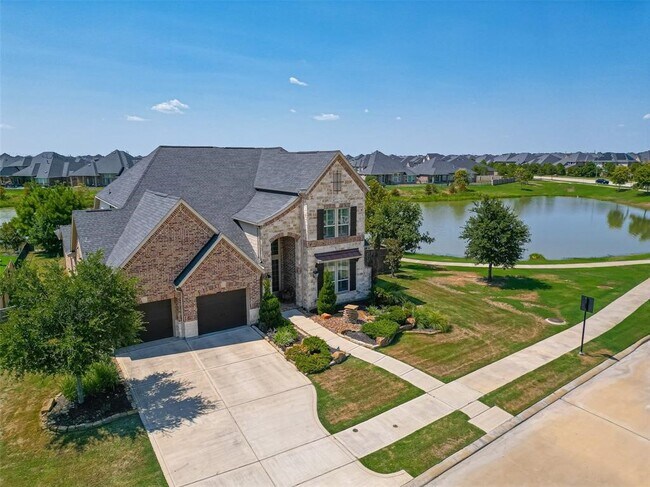Foto del edificio - 28214 Evergreen Cove Ln