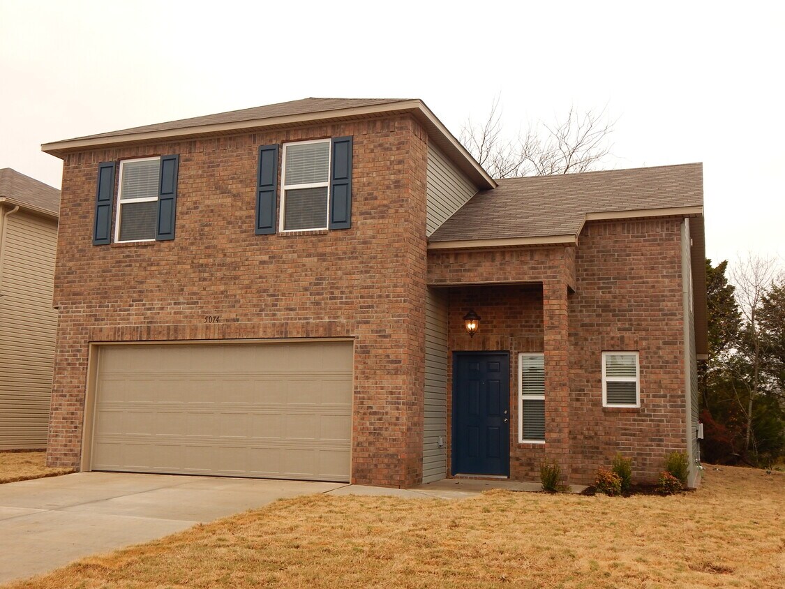 5074 W Claxton Circle, Fayetteville, AR 72704 House Rental in