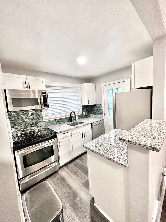 4933 Winthrop St, Oxon Hill, MD 20745 Townhome Rentals in Oxon Hill MD