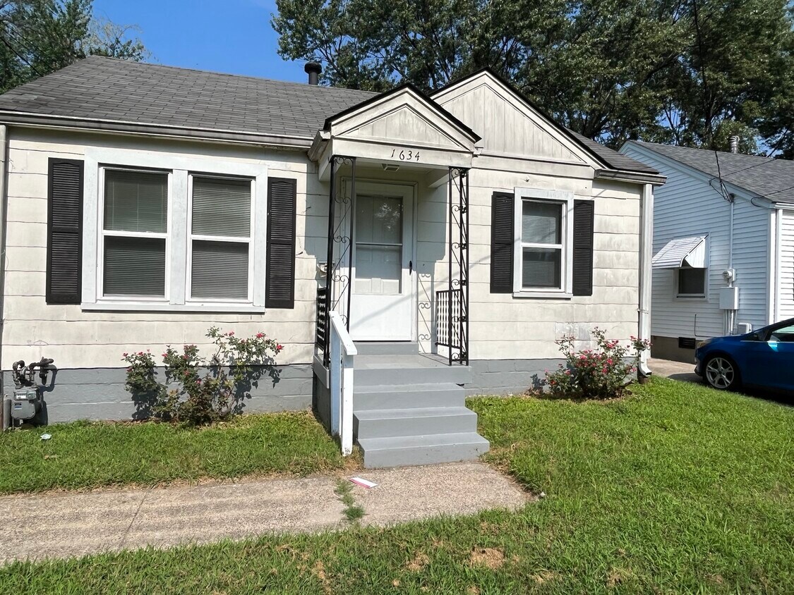 Primary Photo - 1634 Earl Ave
