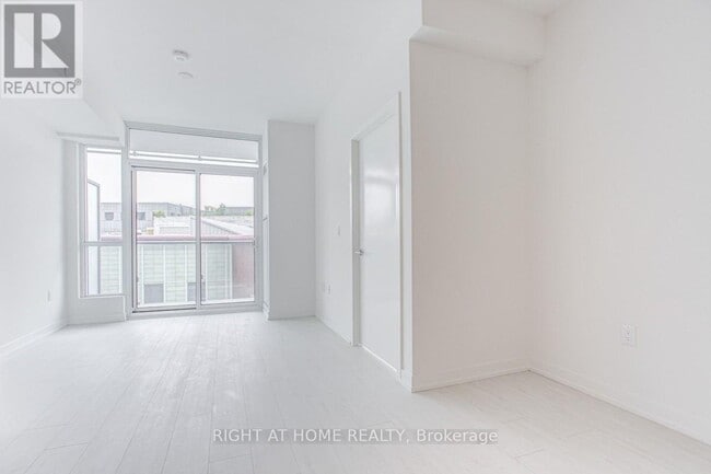 Building Photo - 10 De Boers Dr
