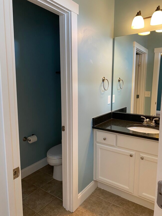 Building Photo - 4209 Mastic Point