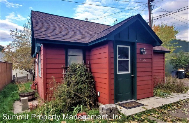 Building Photo - 216 Livingston St