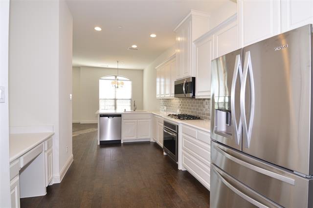 Building Photo - 6900 Kickapoo Dr