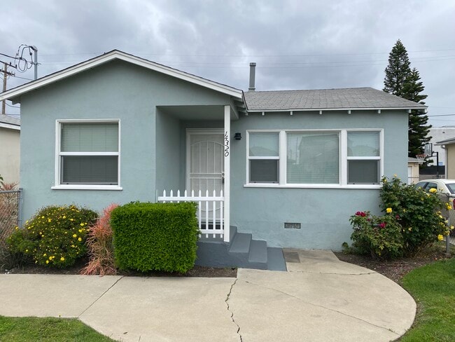 Building Photo - 14320 Condon Ave