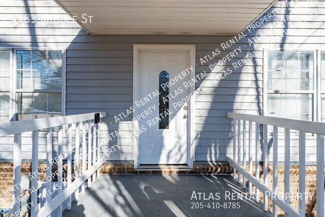 Building Photo - 4483 Middle St