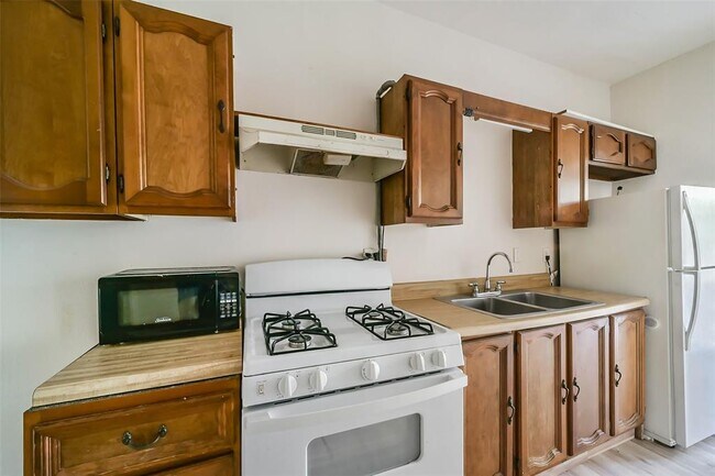 Foto del edificio - 1226 W Gray St