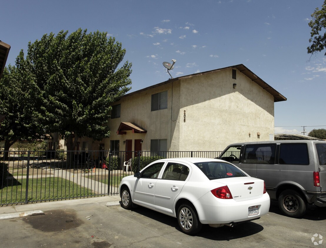 Foto del edificio - 206 McCord Ave