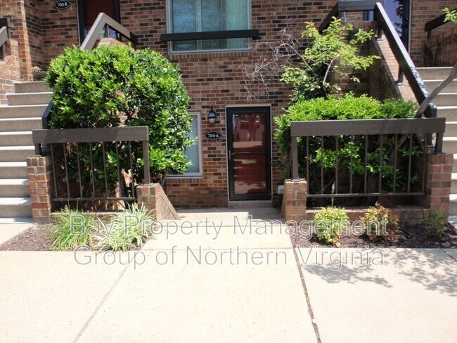 Foto del edificio - 704 15th St S