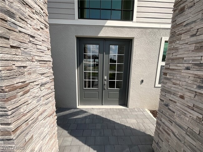 Building Photo - 10755 Timber Creek Dr