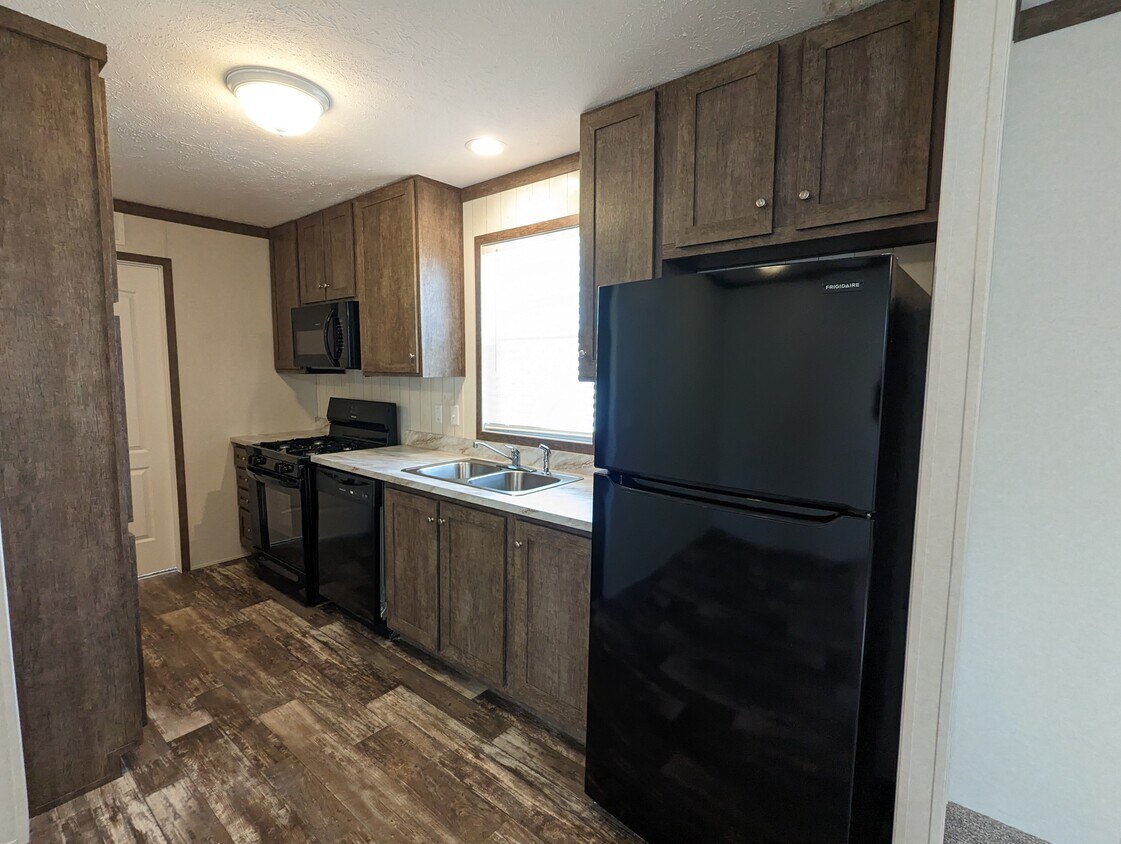 217 Colorado St, Belleville, MI 48111 House Rental in Belleville, MI