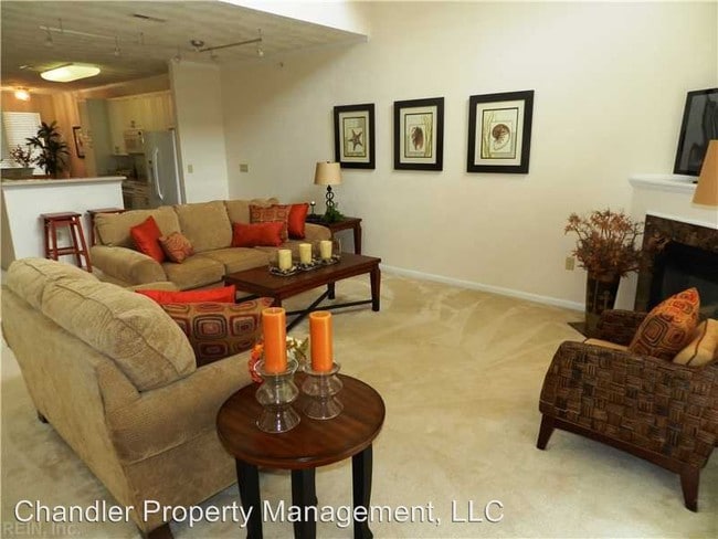 Building Photo - 2 br, 2 bath House - 2992 Shore Drive #304