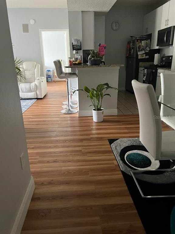 Foto del edificio - 14304 Fredricksburg Dr