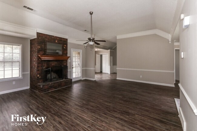 Building Photo - 4620 Shaker Cove