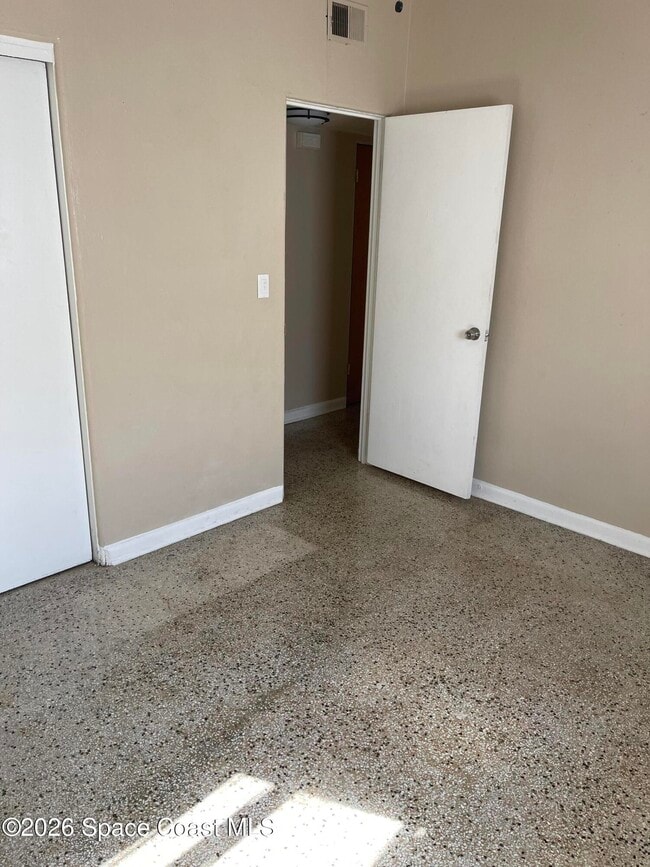 Building Photo - 1448 Virginia Dr