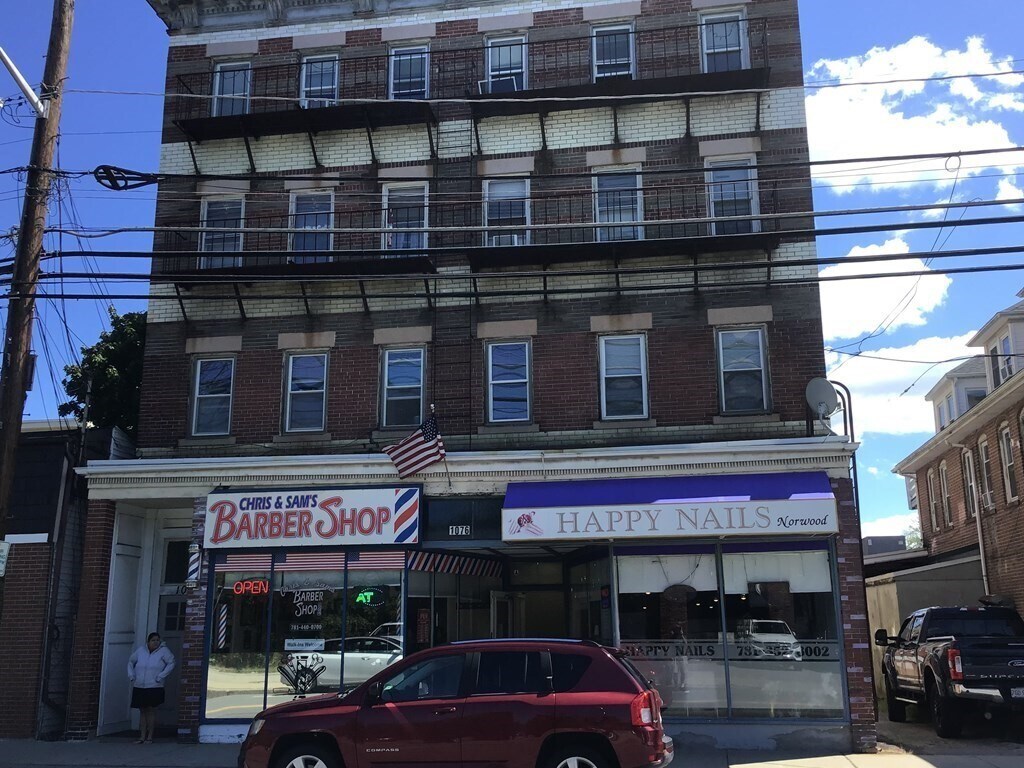 1076 Washington St Unit 7, Norwood, MA 02062 Room for Rent in Norwood