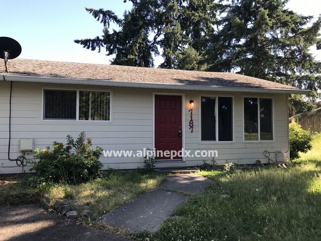 Building Photo - One level two bedroom duplex