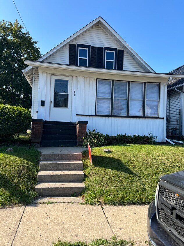 Primary Photo - 401 W American St