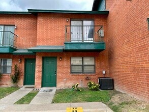 Building Photo - 8915 McPherson Rd