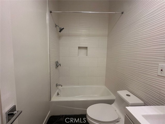 Foto del edificio - 2626 Cloverfield Blvd