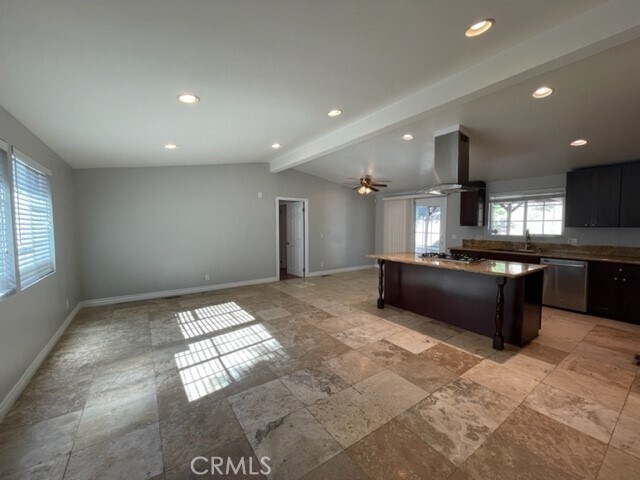 Foto del edificio - 5640 Greenbriar Dr
