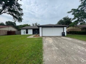 Building Photo - 1216 Trammell Dr