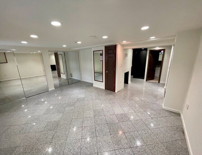 Foto del edificio - 86 Edgewood Ave