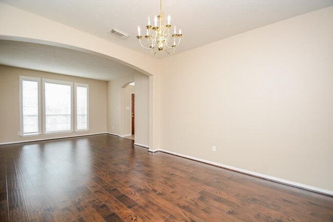 Foto del edificio - 7414 Stonesfield Pl