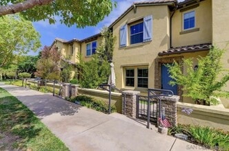 Building Photo - 15923 Parkview Loop