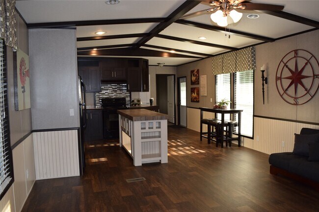 Foto del edificio - 4798 Curry Rd