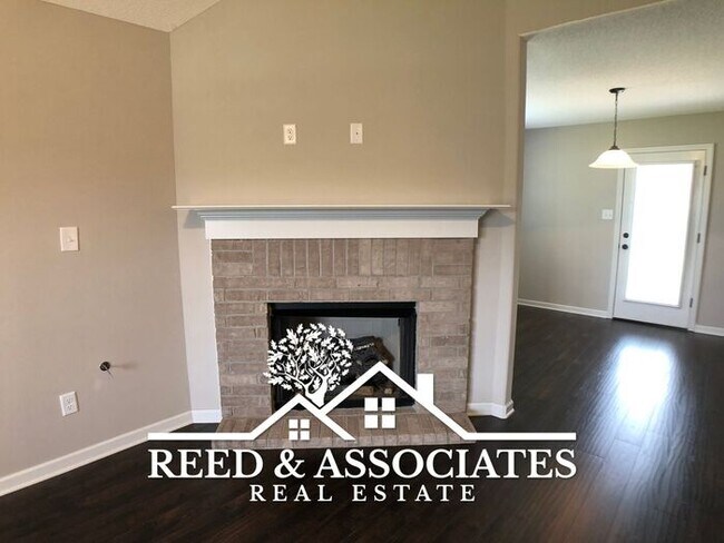 Building Photo - 4 Bedroom in Cordova!