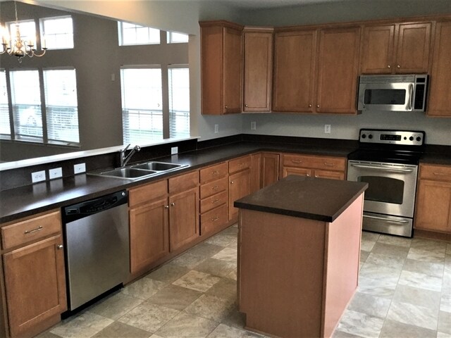 Foto del edificio - 5335 Ayers Orchard Way